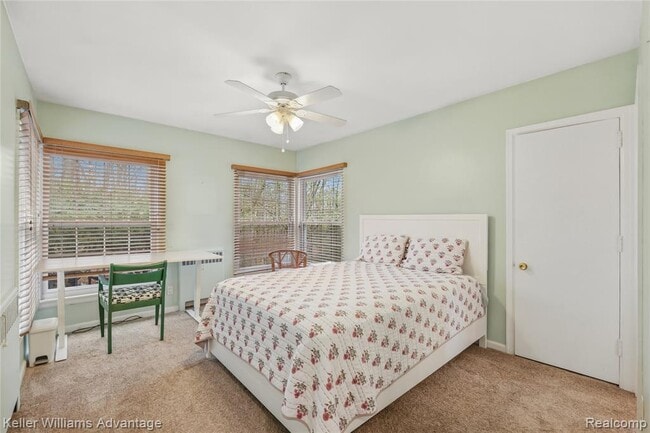 Building Photo - 6103 Park Lake Rd