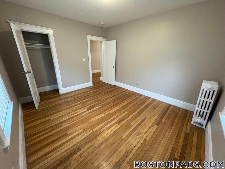 Building Photo - 30 Harwood St