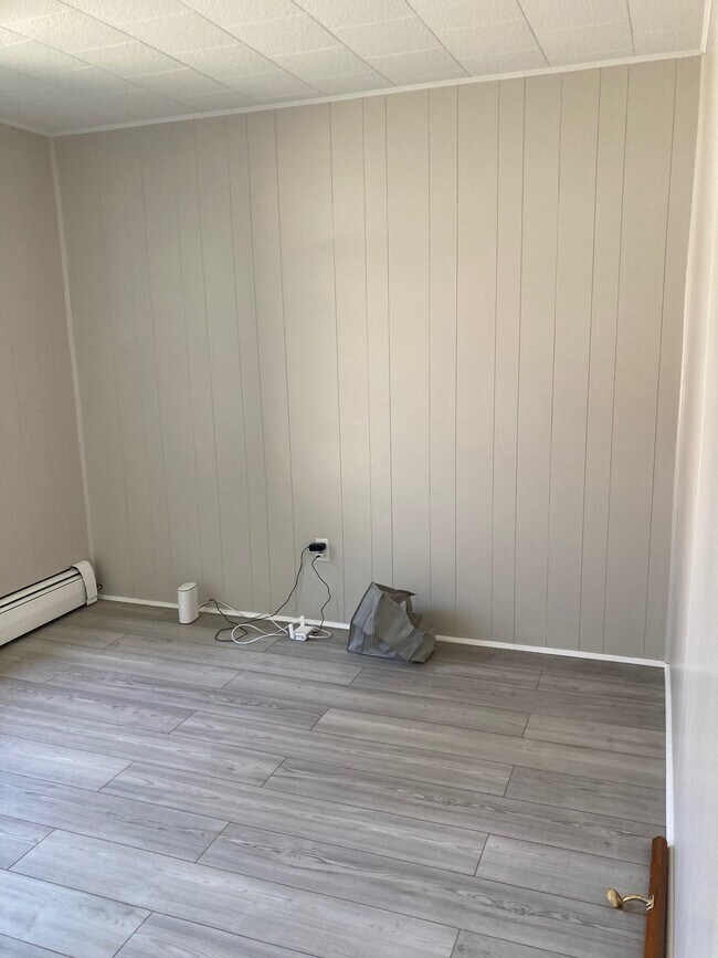 Building Photo - 101 Knobley St