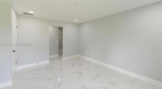 Building Photo - 761 Kirkman Ave