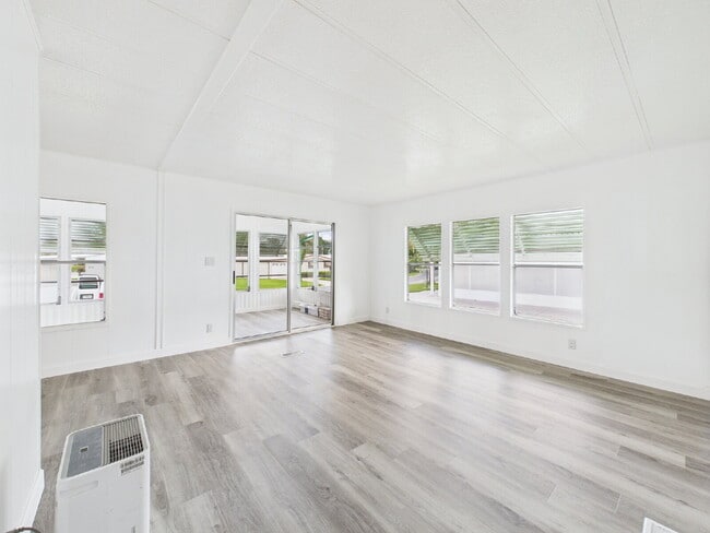 Building Photo - Completely Remodeled & Move-In Ready Home ...