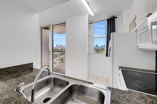 Building Photo - 1 Glen Royal Pkwy