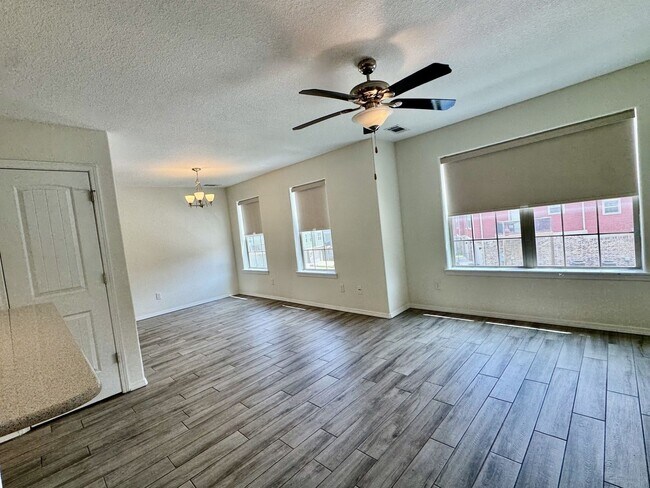Building Photo - 279 S Breakwater Ln