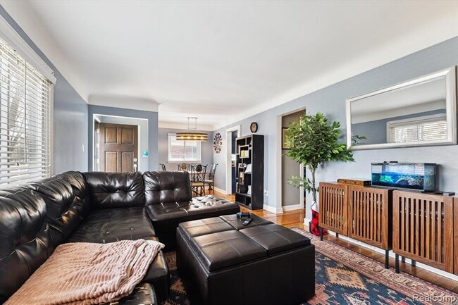 Building Photo - 452 Sunningdale Dr
