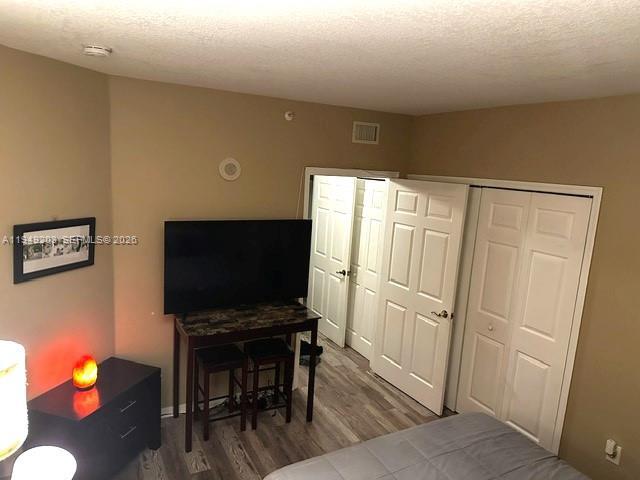 Building Photo - 3500 Coral Wy