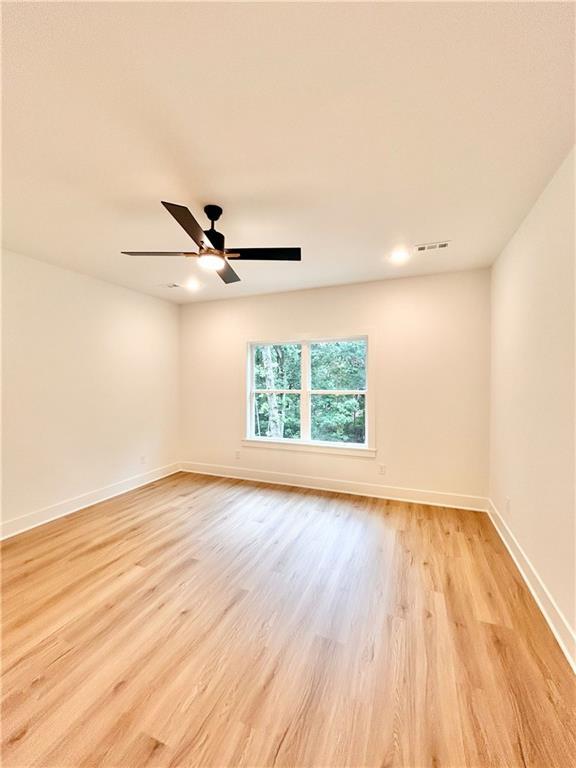 Building Photo - 6 Tarland Ln