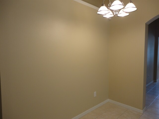 Building Photo - 6765 Waterton Dr