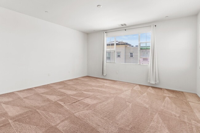 Building Photo - 1205 Calle Seabass