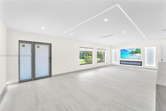 Building Photo - 4700 SW 110th Ave