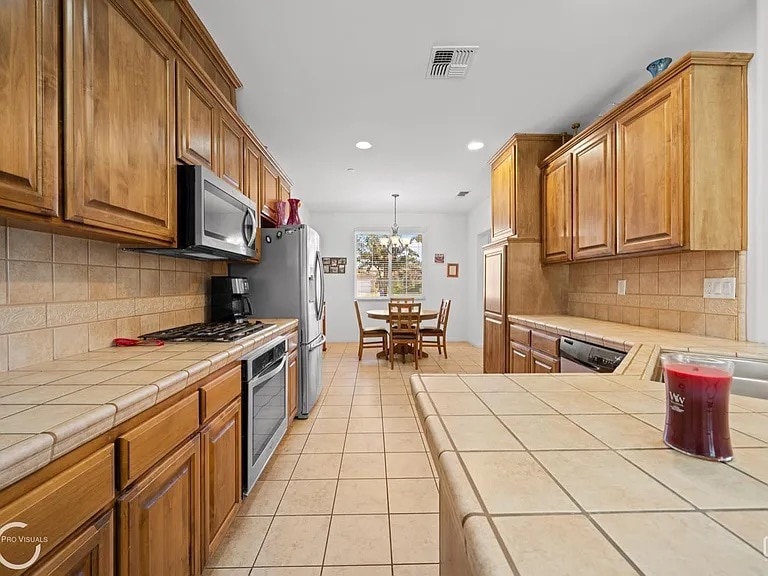 Building Photo - 9909 Swansboro Way