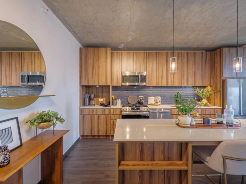 Building Photo - 1645 W Ogden Ave