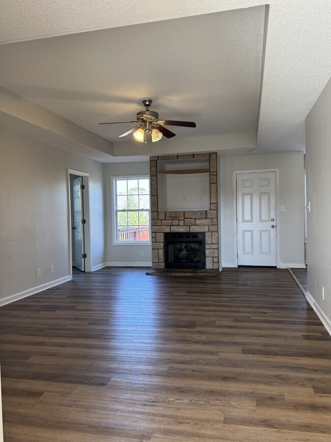 Building Photo - 3657 S Naples Ct