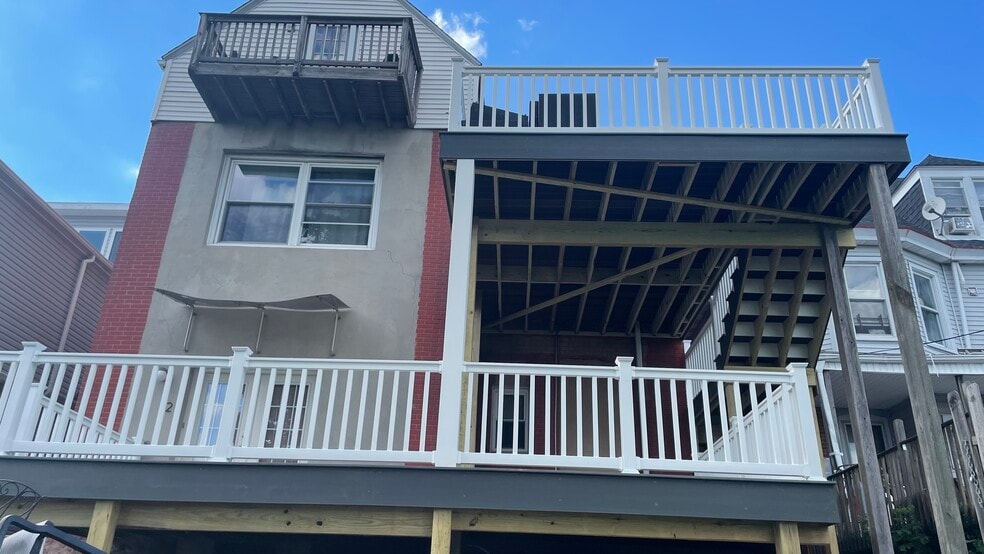 Building Photo - 684 Wolf Ave