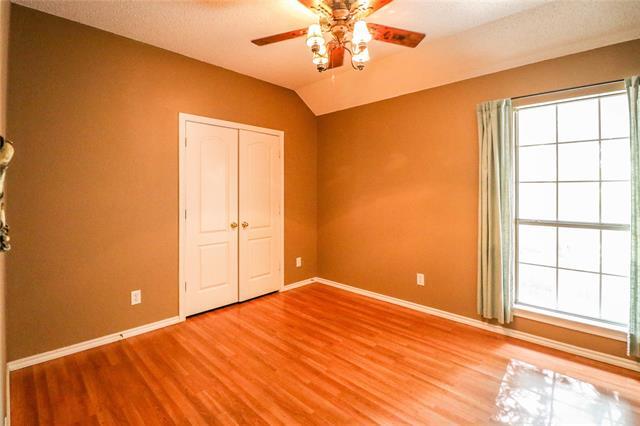 Building Photo - 1703 Foxchase Ln