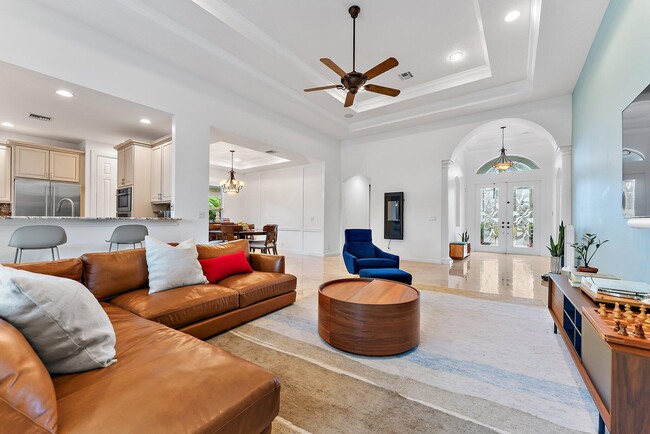 Building Photo - 236 Carina Dr