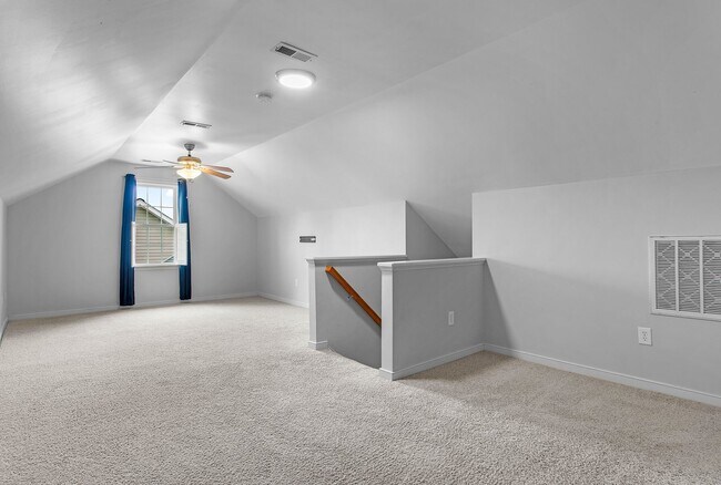 Building Photo - HAMPTON PARK - Pristine 4-5 bedroom home a...