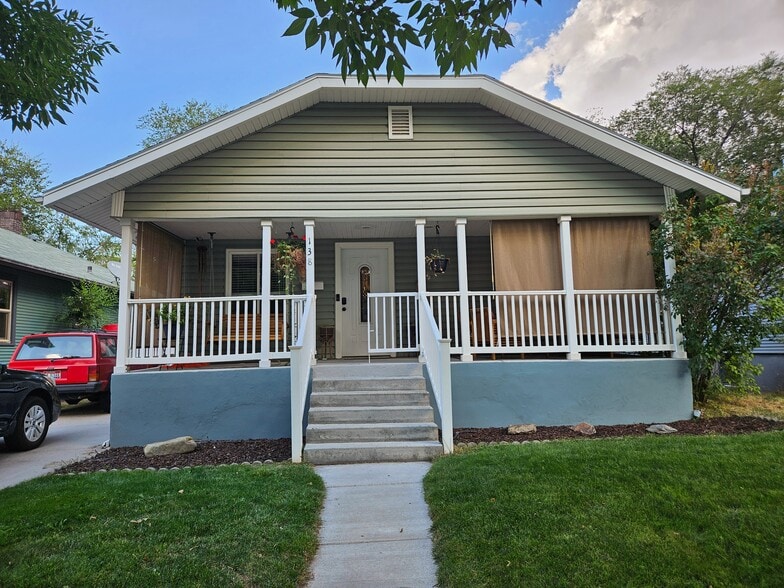Primary Photo - 138 S 10th Ave