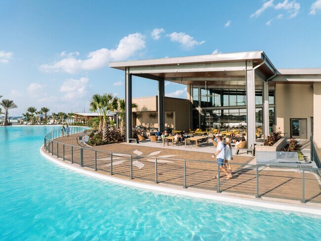 Building Photo - 3041 Emerald Ocean Dr