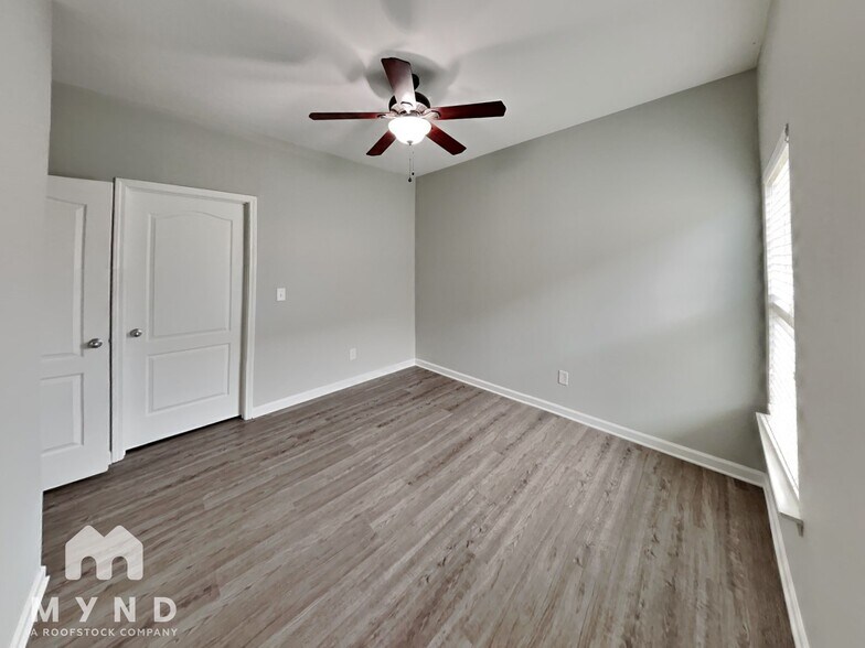 Building Photo - 4627 Rosser Loop Dr