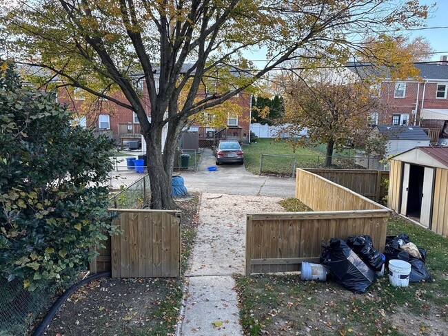 Building Photo - Beautiful 3 Bedroom 2 Bath House In Parkville