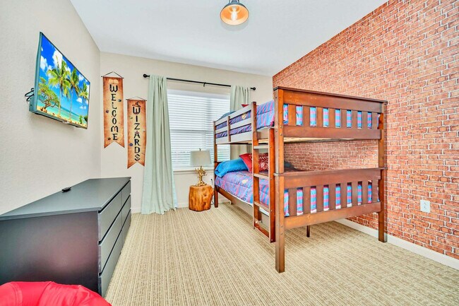 Building Photo - 14200 Avalon Rd