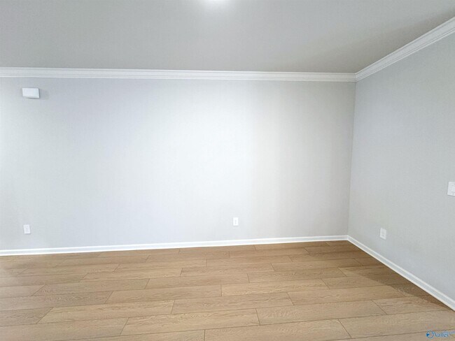 Building Photo - 6065 Gardner Maples Dr SE