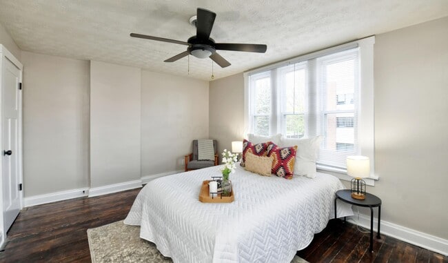 Building Photo - 1517 Hawthorne Ave