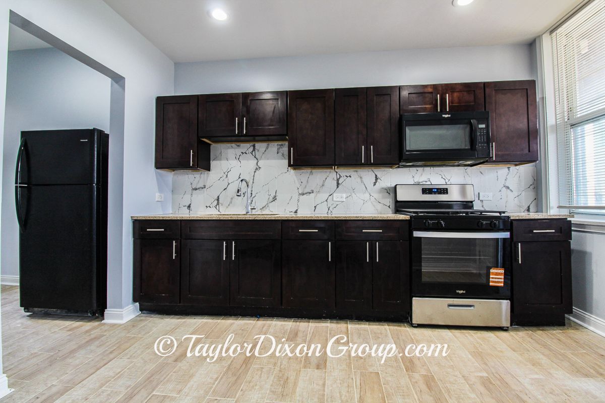 Building Photo - 5409 S Indiana Ave