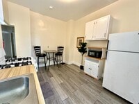 Building Photo - 1501-03 13th Ave