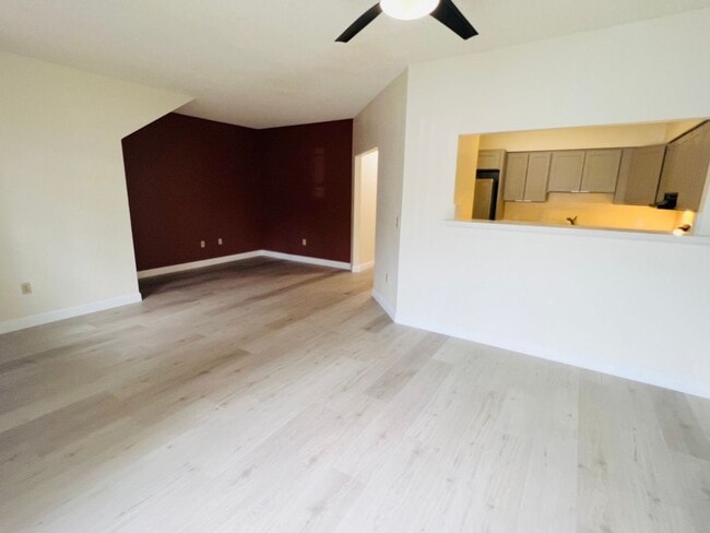 Building Photo - Mililani Mauka 2 bedroom 1 bath townhouse in Kumelewai Court