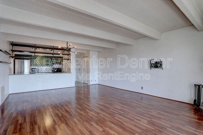 Building Photo - 777 N Washington St