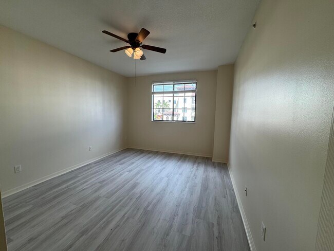 Building Photo - 233 S Federal Hwy