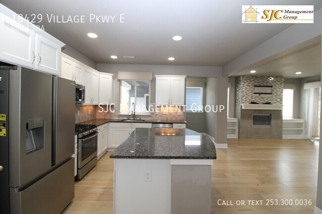 Building Photo - 18429 Village Pkwy E