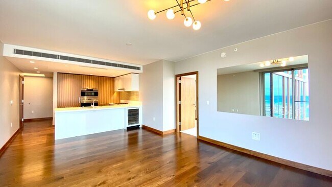 Building Photo - 1555 Kapiolani Blvd