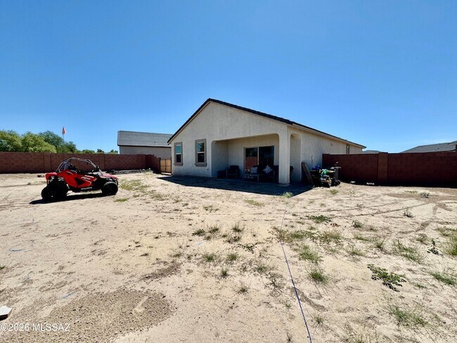 Building Photo - 13553 N Nicholas Ct