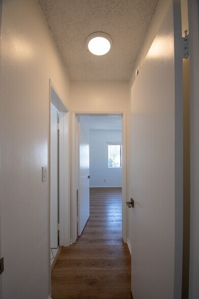 Building Photo - 10925 Peach Grove St
