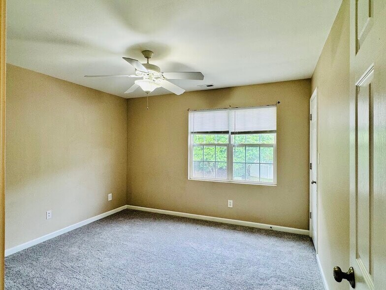 Bedroom 2 - 844 Horton Rd