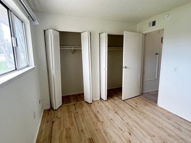 Building Photo - 72770 Willow St