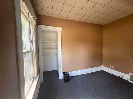Building Photo - 421 E Crosstown Pkwy