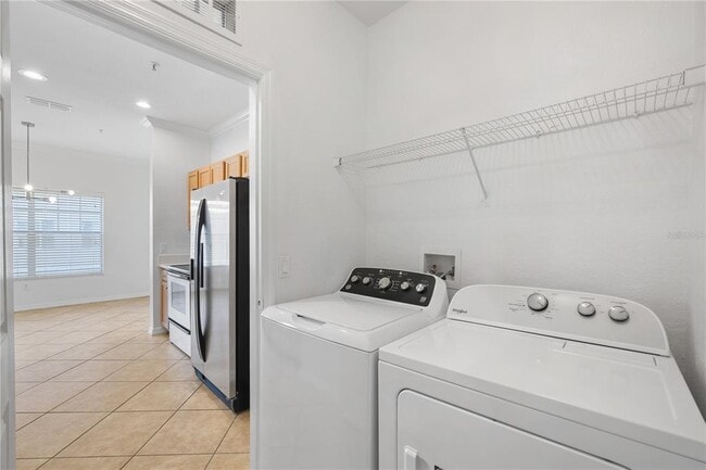 Building Photo - 2532 Grand Central Pkwy