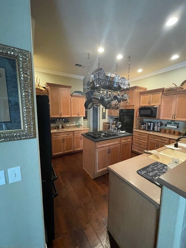 Building Photo - Live Exceptionally in an Elegant 4-Bedroom...