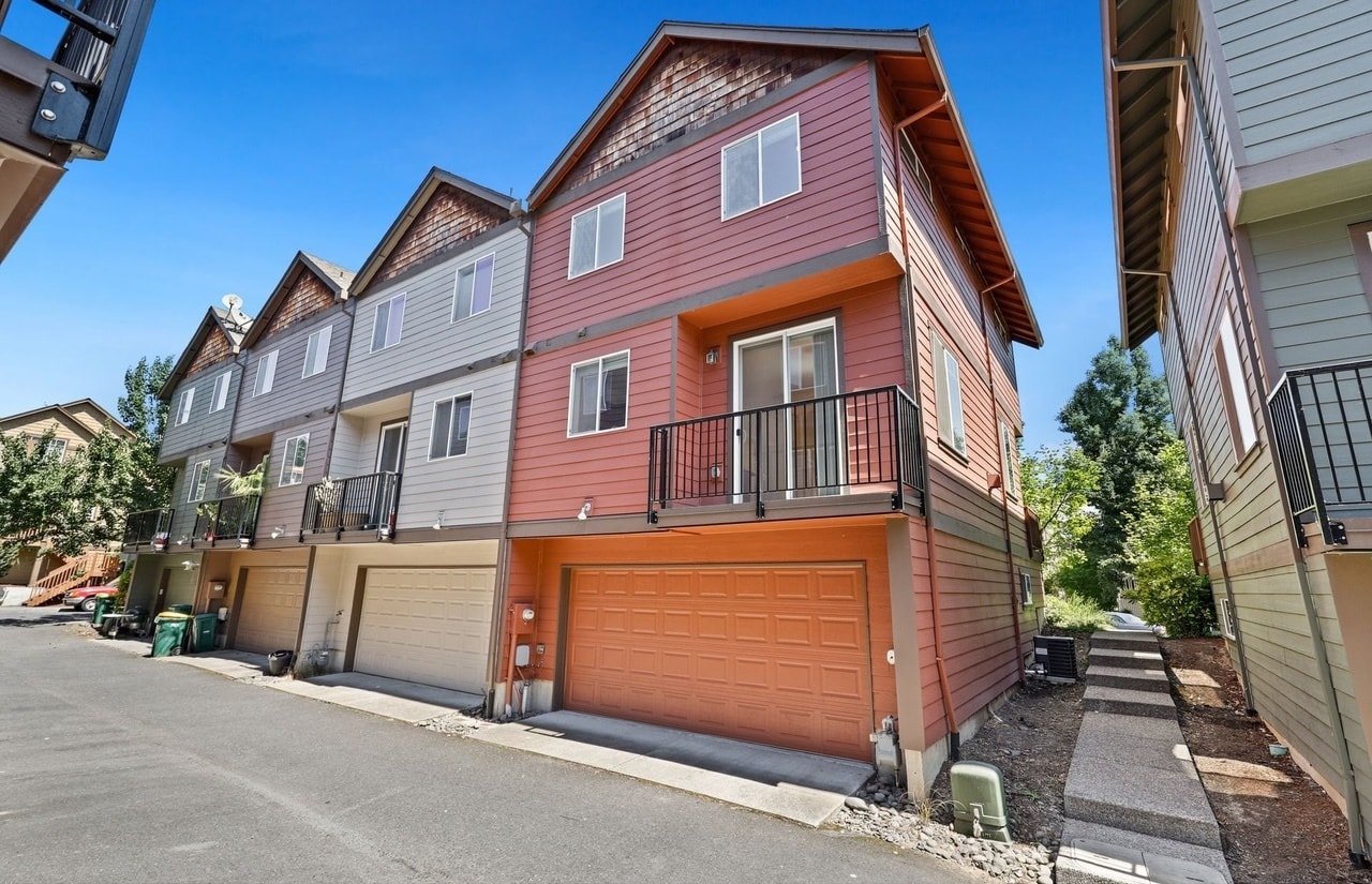 Building Photo - 1253 SW 162nd Ave