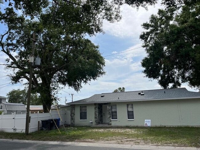 Building Photo - Beautiful 3BR Home in Central Tampa – Move-In Ready!