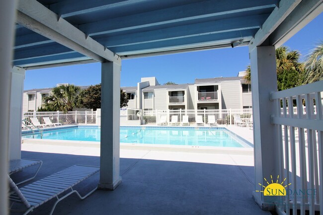 Building Photo - Beautiful 2 Bedroom Unit in Finisterra!