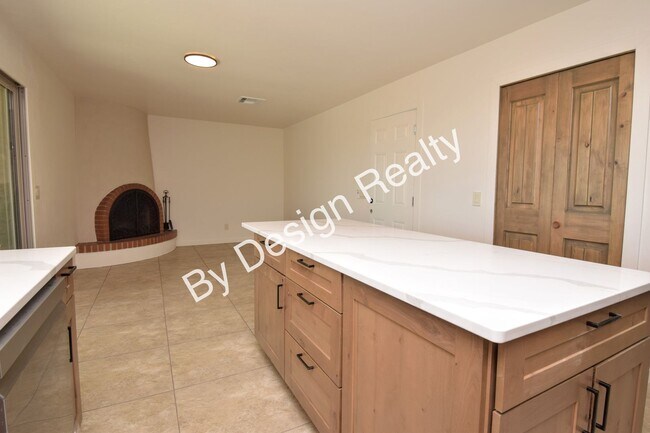 Building Photo - Modern Foothills Retreat with Stunning Mountain Views