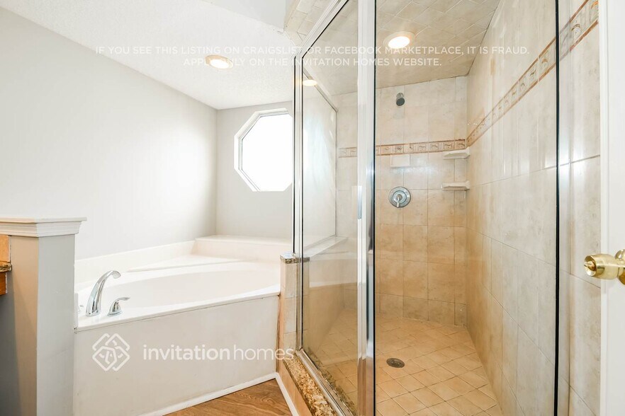 Building Photo - 13250 Companion Cir S