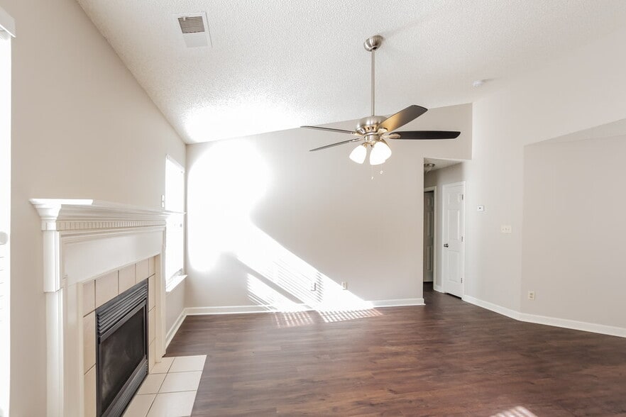 Building Photo - 4089 Counselors Dr