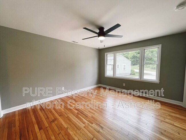 Building Photo - 268 Sand Hill Rd