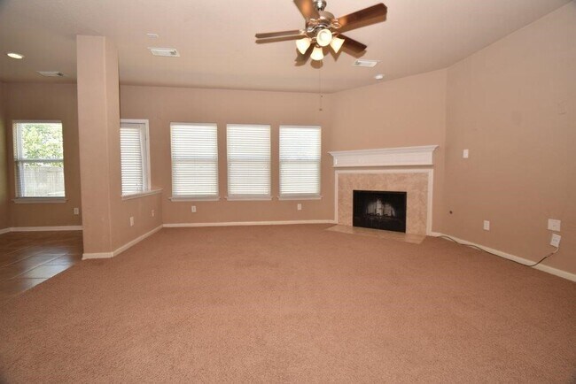 Building Photo - 7027 Crockett Ridge Dr