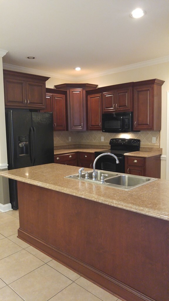 Building Photo - 3719 Castle Pines Ln